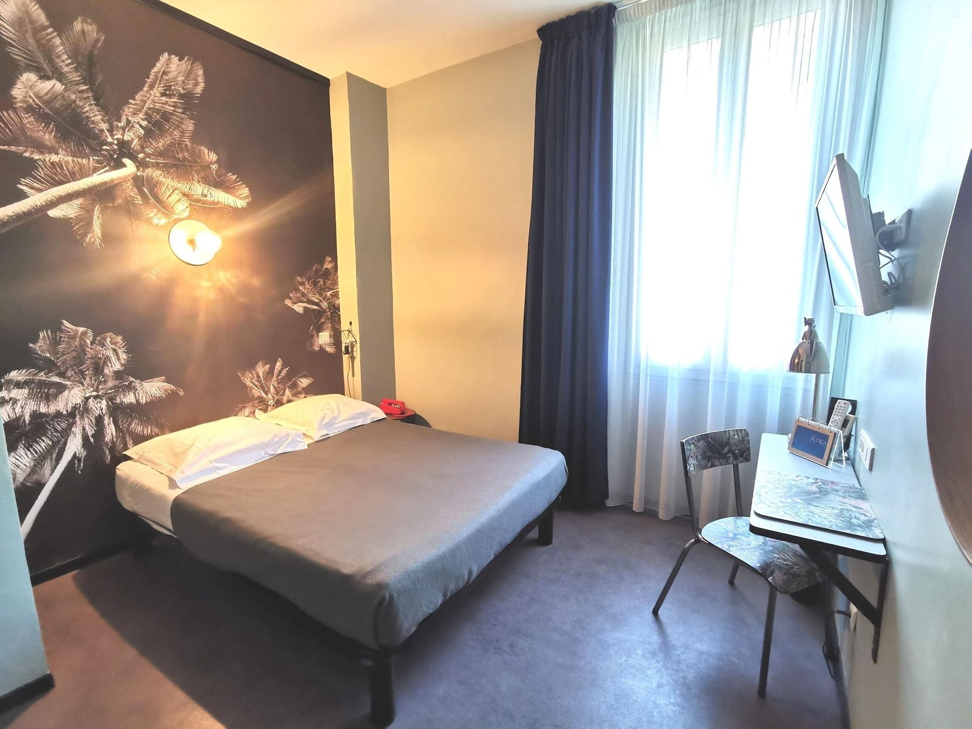 Hotel Alnea Cannes Exterior photo